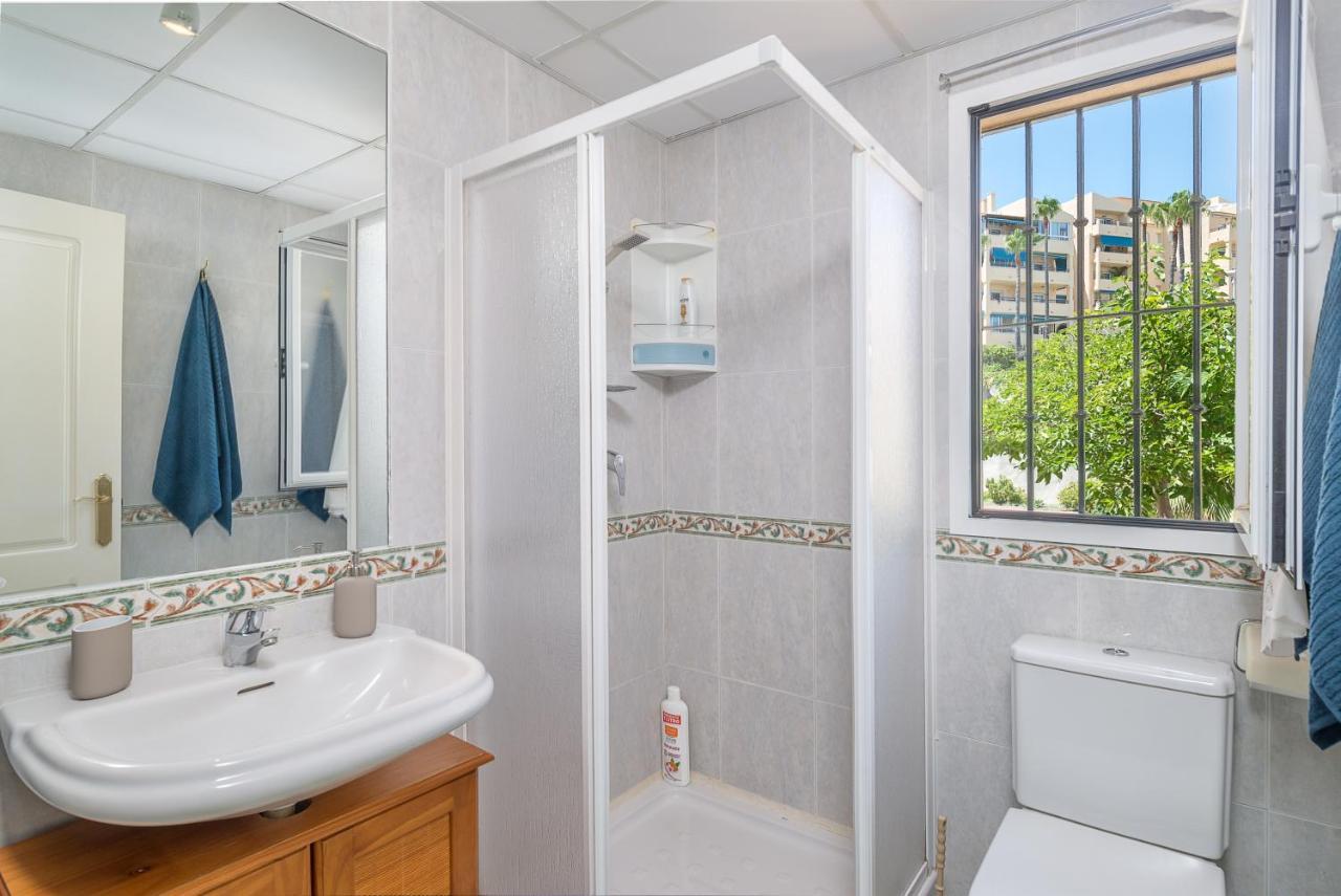 Sea Blue Apartment - Frente Al Mar ベナルマデナ エクステリア 写真